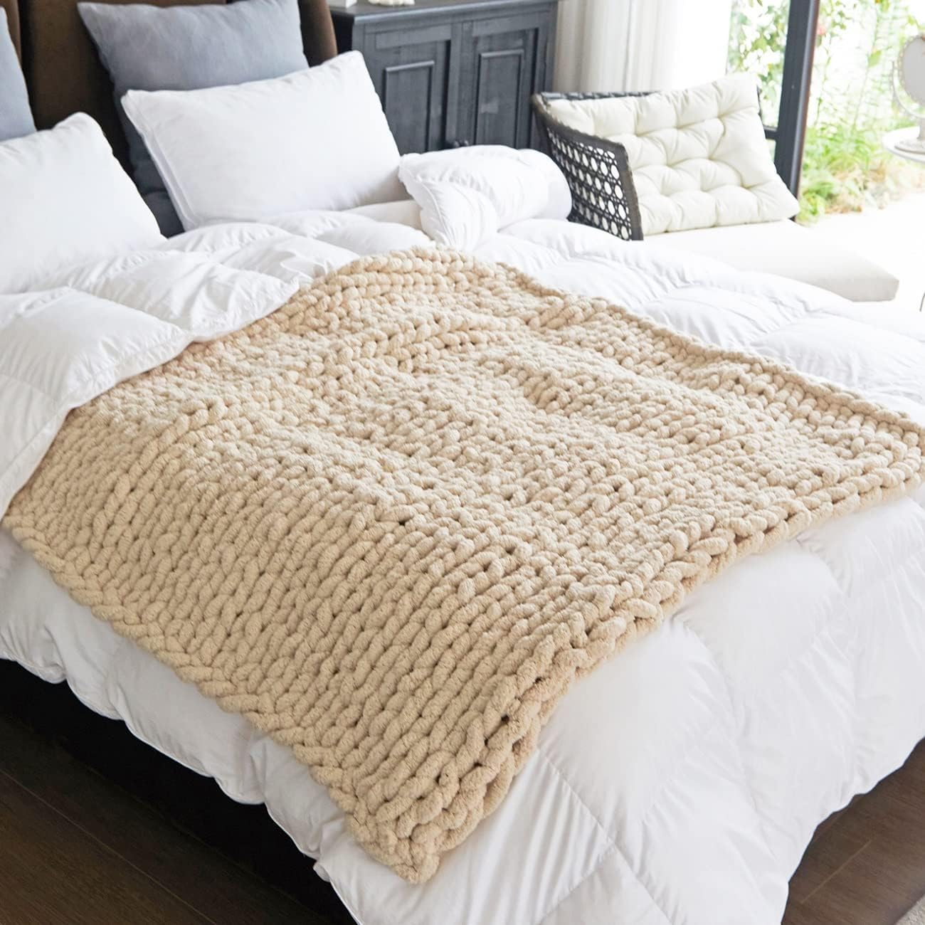 Chunky Knit Chenille Throw Blanket