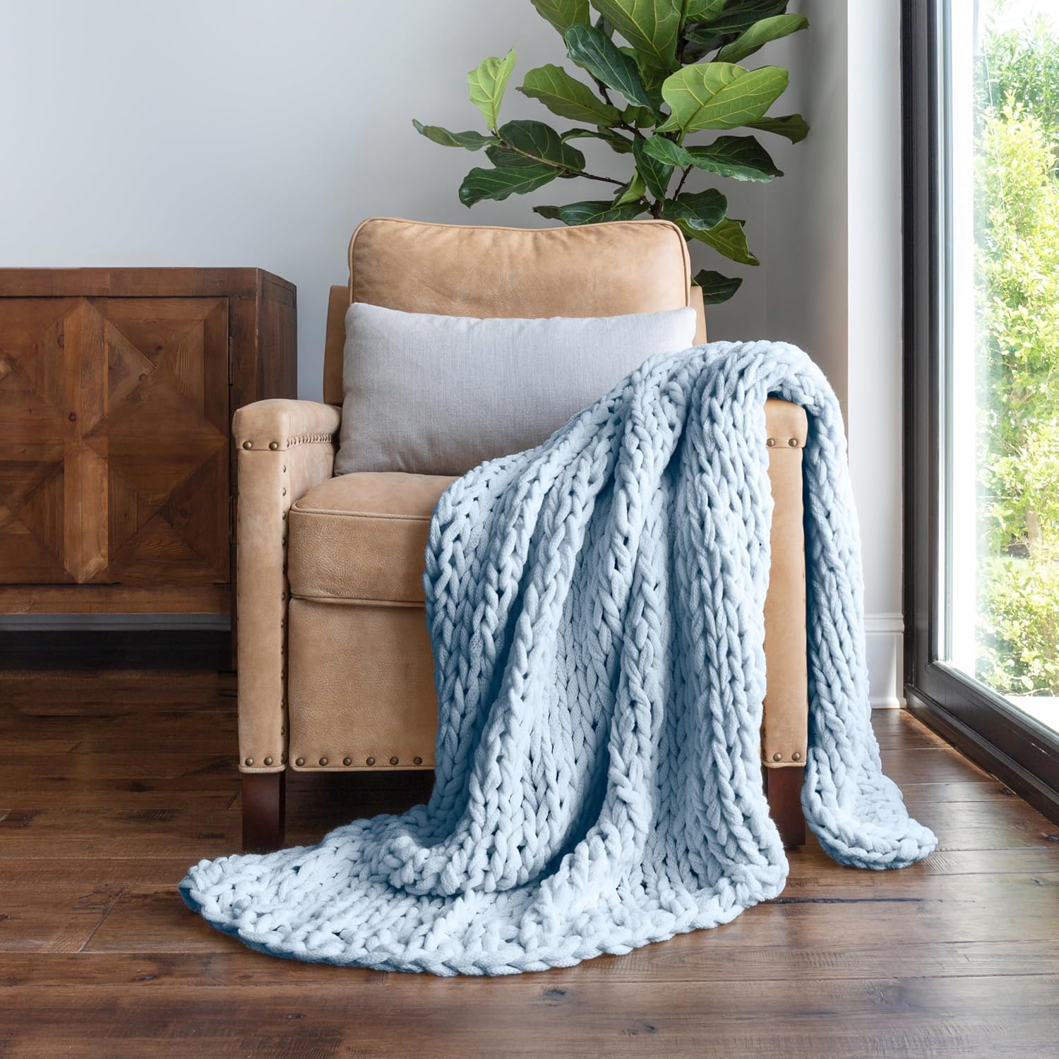 Market Chunky Knit Throw Blanket